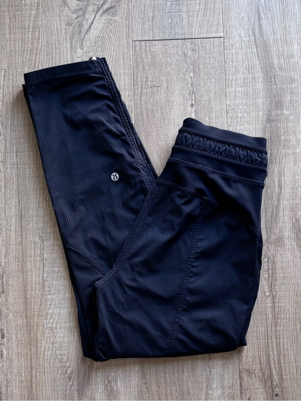 Lululemon Dance Studio Mid-Rise Crop Pant in Black *Swift